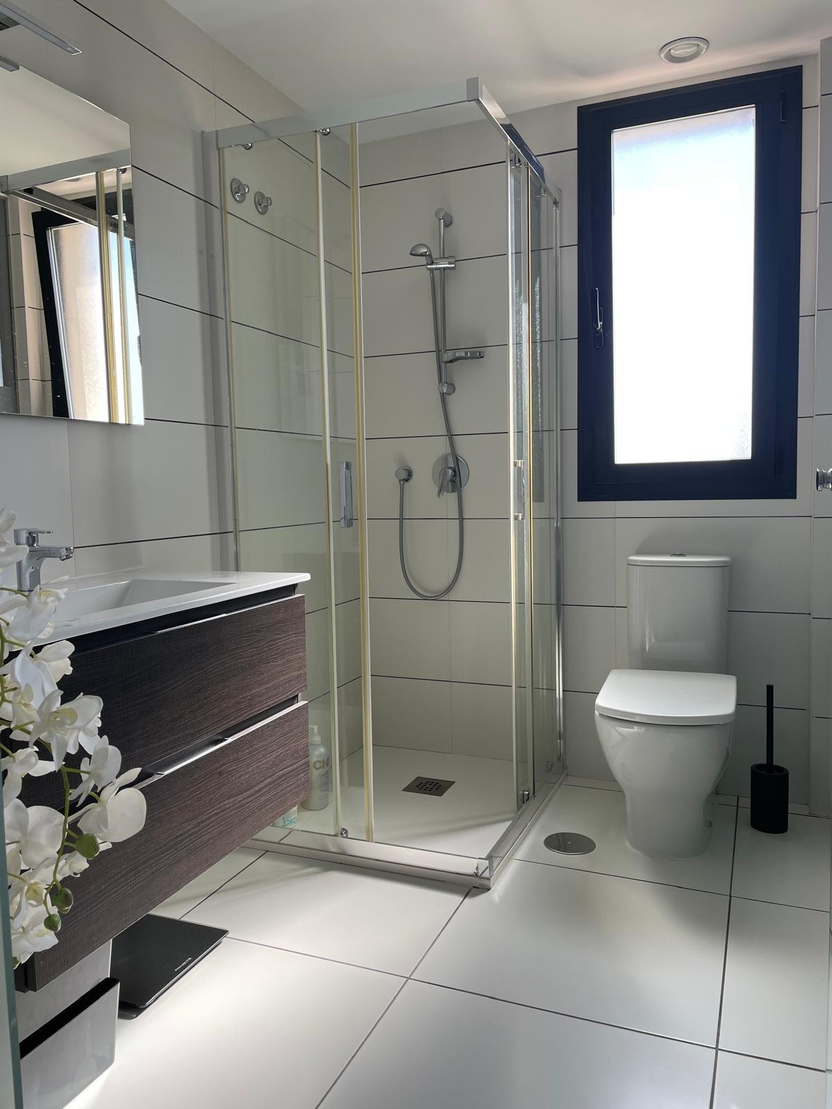 For sale - 2 Bedroom 2 Bathroom Modern Apartment in Villamartin - Las Filipinas  - Alicante