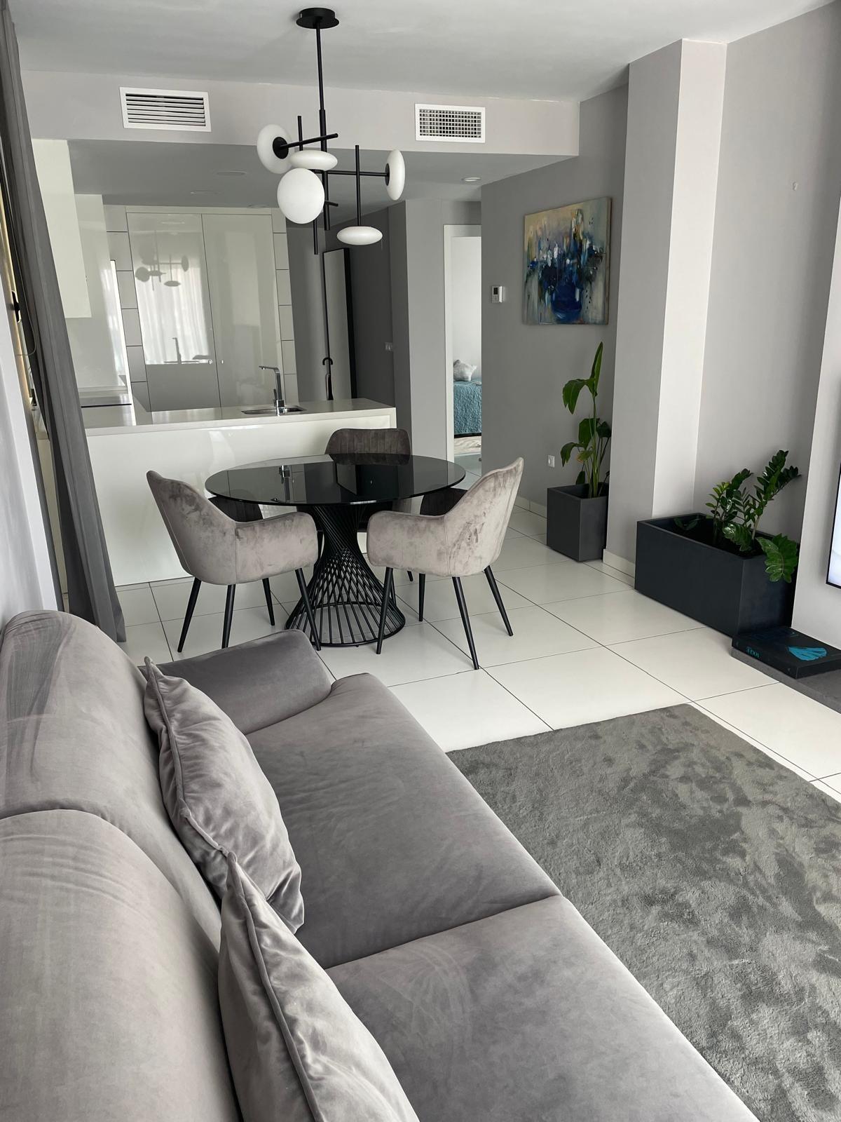 For sale - 2 Bedroom 2 Bathroom Modern Apartment in Villamartin - Las Filipinas  - Alicante