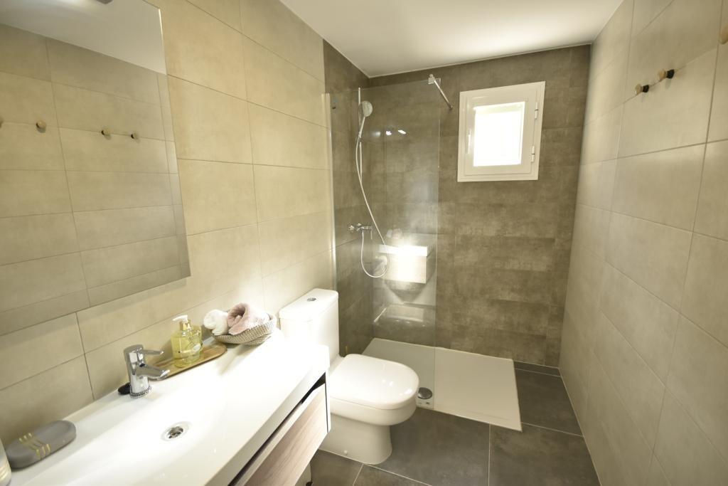 For sale - 3 Bedroom 2 Bathroom Apartment in Cabo Roig - Campoamor  - Alicante
