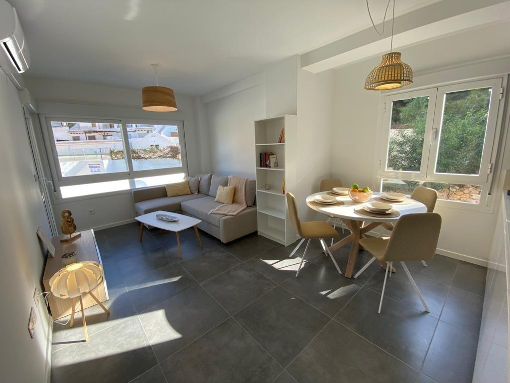 For sale - 3 Bedroom 2 Bathroom Apartment in Cabo Roig - Campoamor  - Alicante