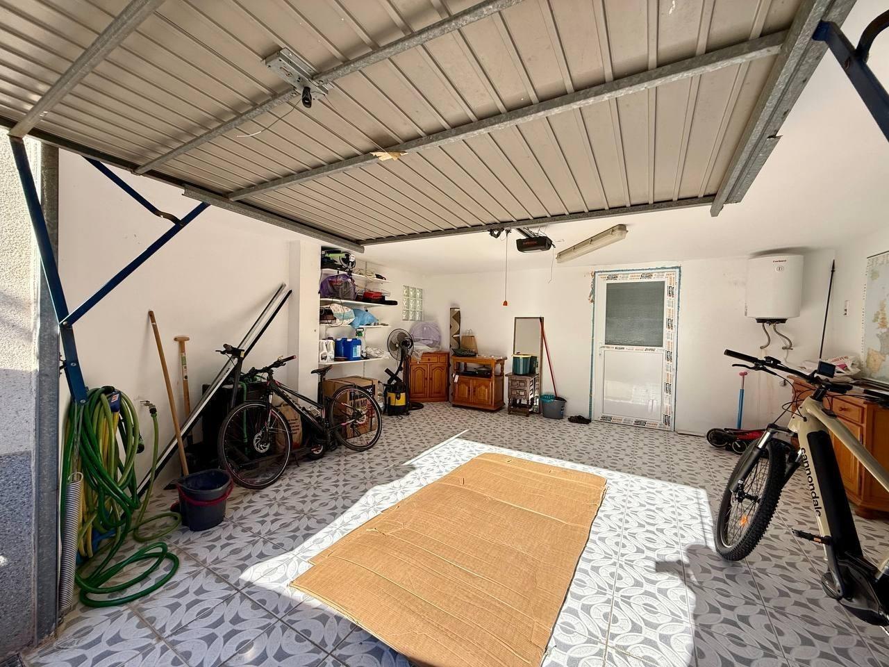 For sale - 4 Bedroom 3 Bathroom Villa in Playa Flamenca  - Playa Flamenca  - Alicante