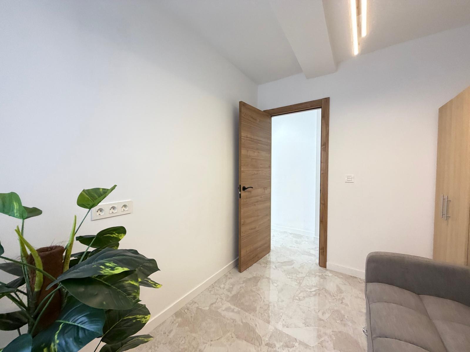 For sale - 3 Bedroom 1 Bathroom Penthouse in Torrevieja - Playa Del Cura  - Alicante