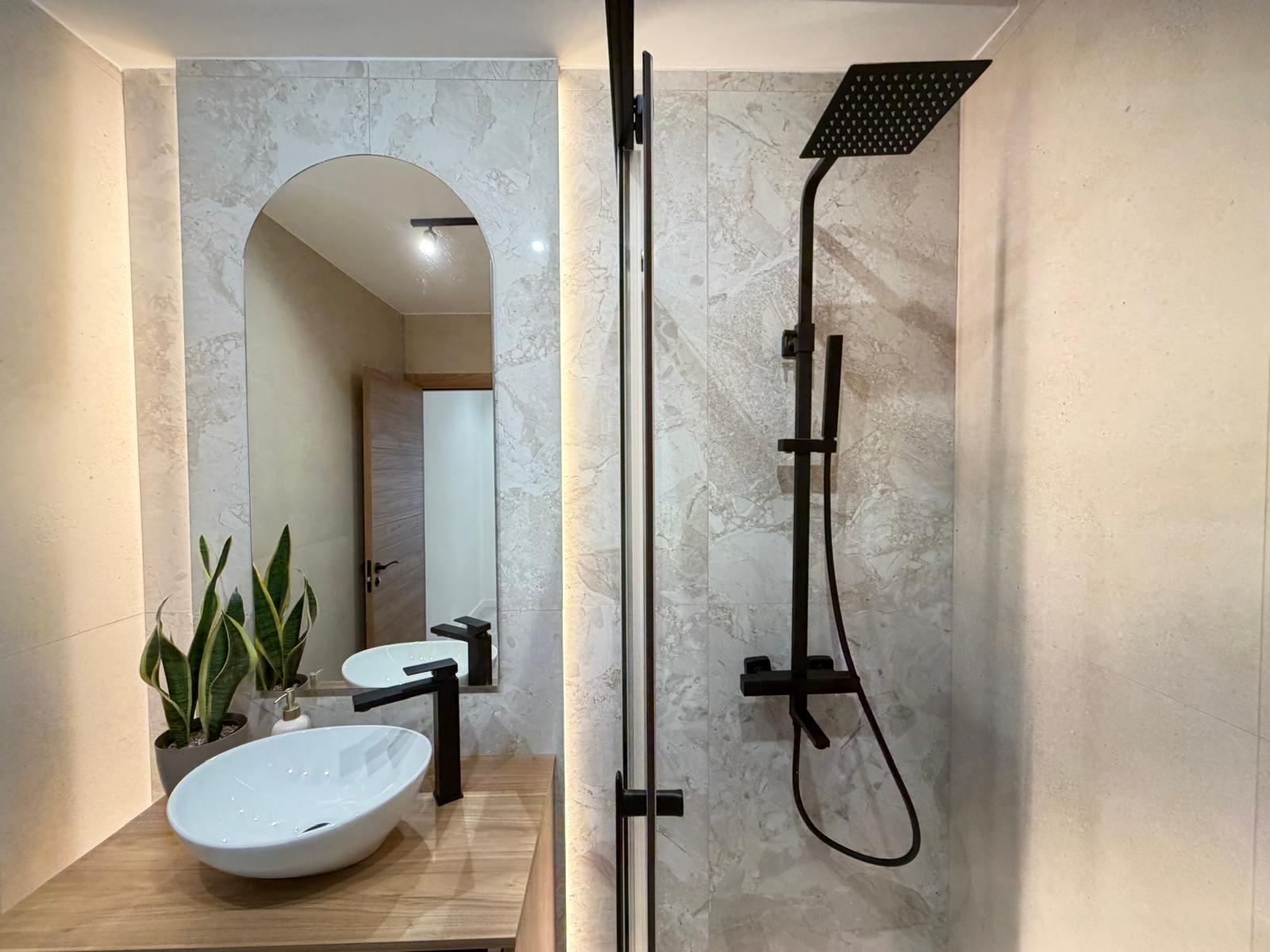For sale - 3 Bedroom 1 Bathroom Penthouse in Torrevieja - Playa Del Cura  - Alicante
