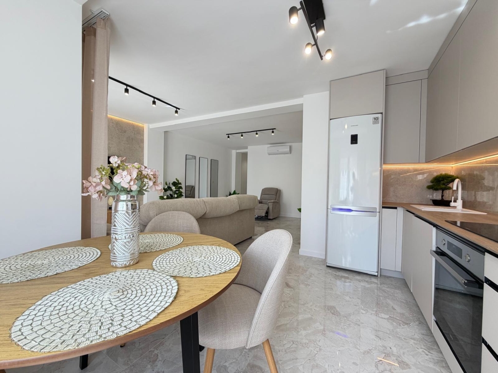 3 Bedroom 1 Bathroom Penthouse in Torrevieja