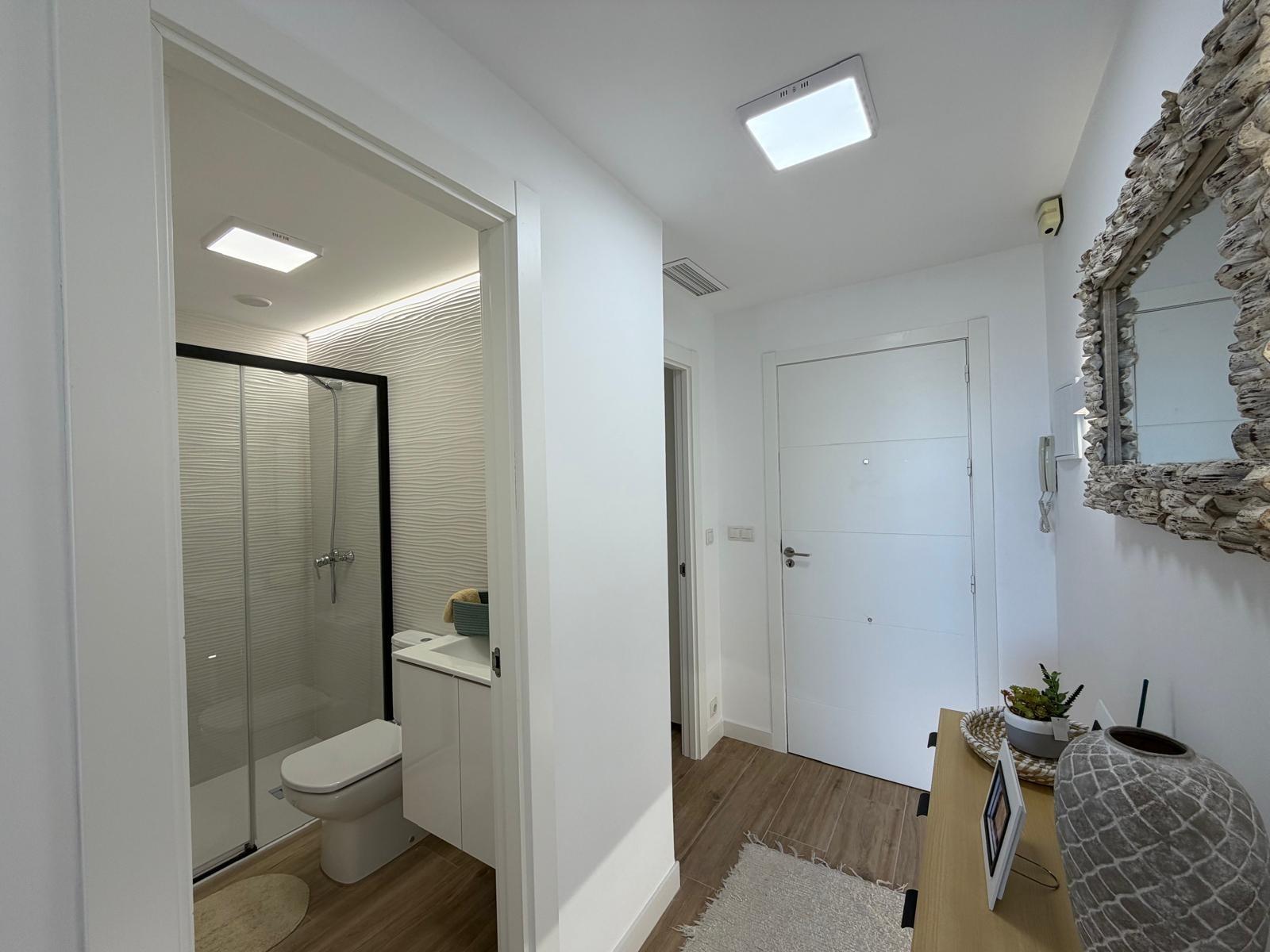 For sale - 3 Bedroom 2 Bathroom Apartment in Punta Prima  - Punta Prima  - Alicante