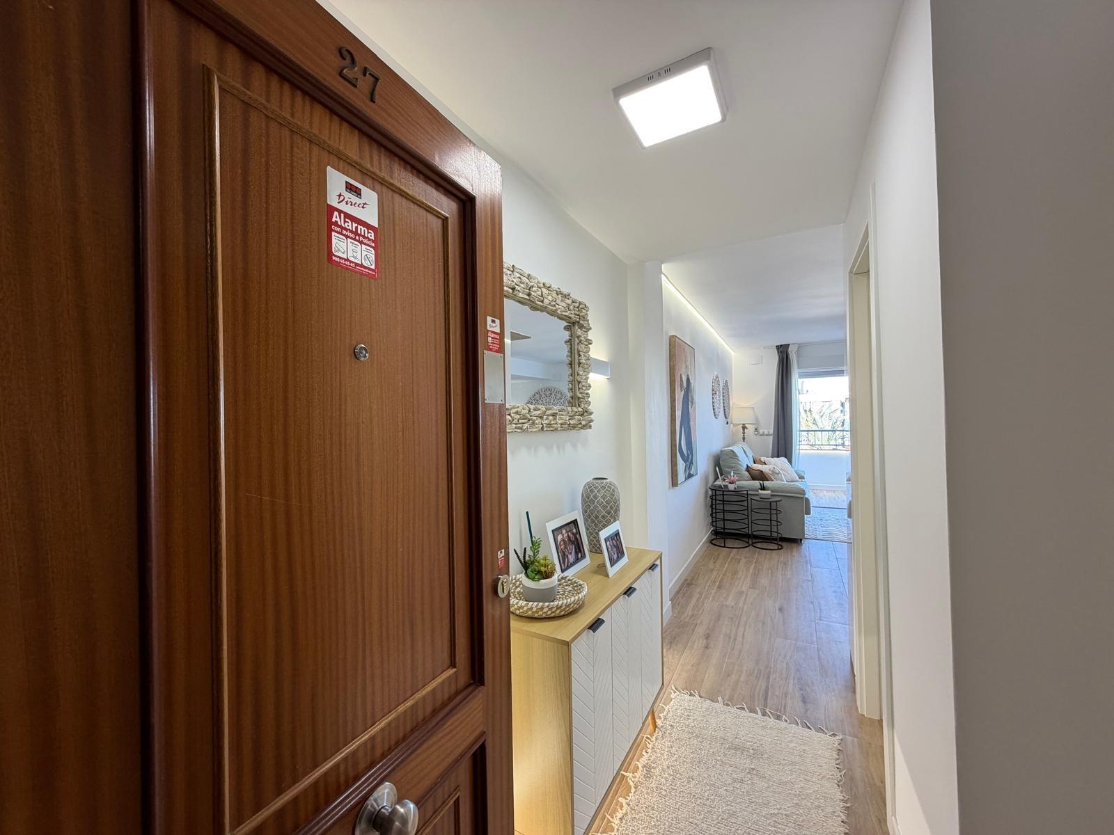 For sale - 3 Bedroom 2 Bathroom Apartment in Punta Prima  - Punta Prima  - Alicante