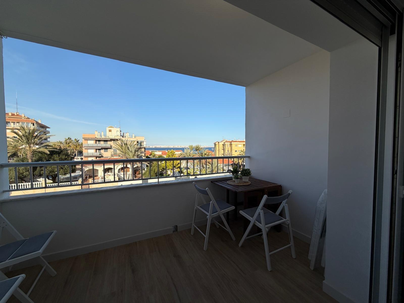 For sale - 3 Bedroom 2 Bathroom Apartment in Punta Prima  - Punta Prima  - Alicante
