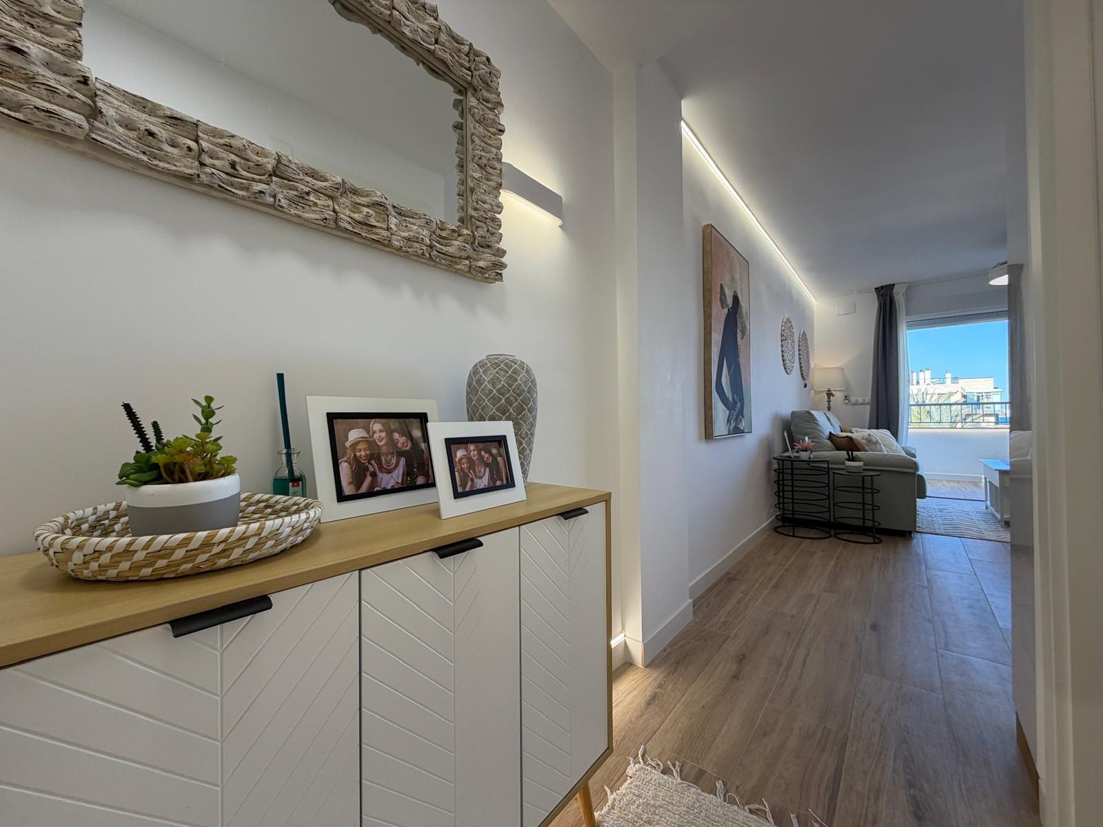 For sale - 3 Bedroom 2 Bathroom Apartment in Punta Prima  - Punta Prima  - Alicante