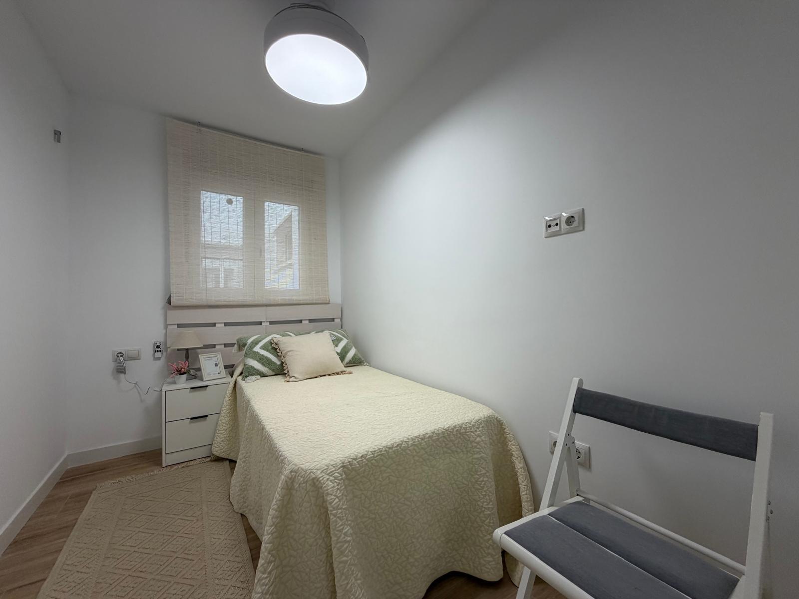 For sale - 3 Bedroom 2 Bathroom Apartment in Punta Prima  - Punta Prima  - Alicante