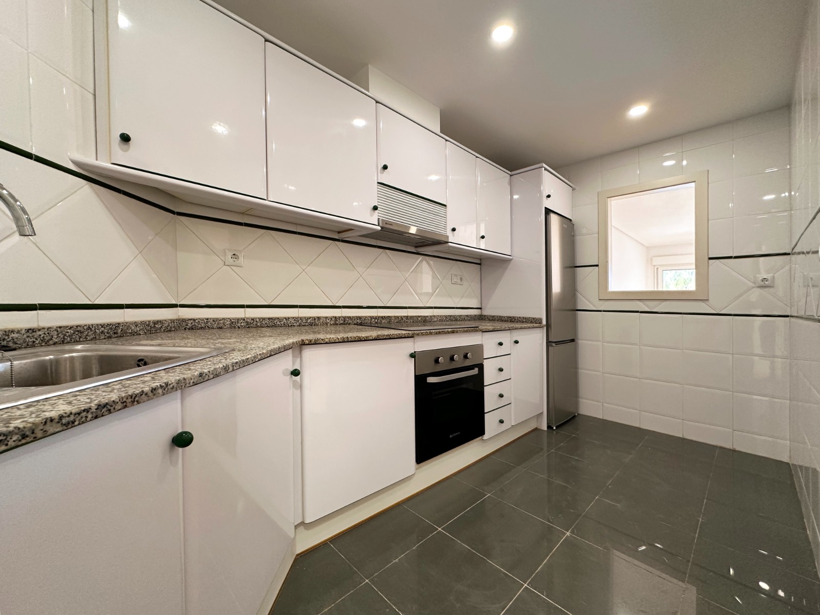 For sale - 2 Bedroom 1 Bathroom Apartment in Cabo Roig - Costa Blanca  - Alicante