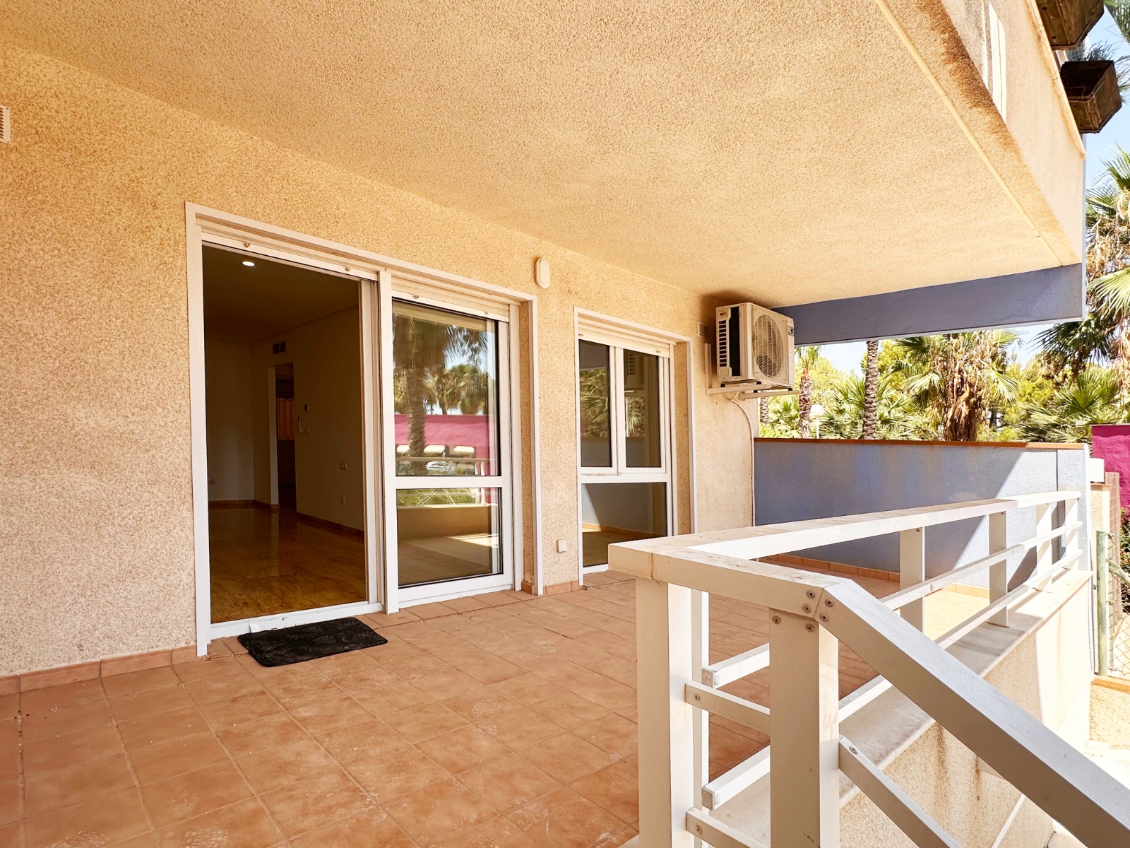 For sale - 2 Bedroom 1 Bathroom Apartment in Cabo Roig - Costa Blanca  - Alicante
