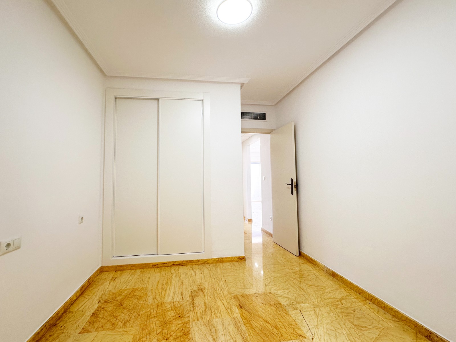 For sale - 2 Bedroom 1 Bathroom Apartment in Cabo Roig - Costa Blanca  - Alicante