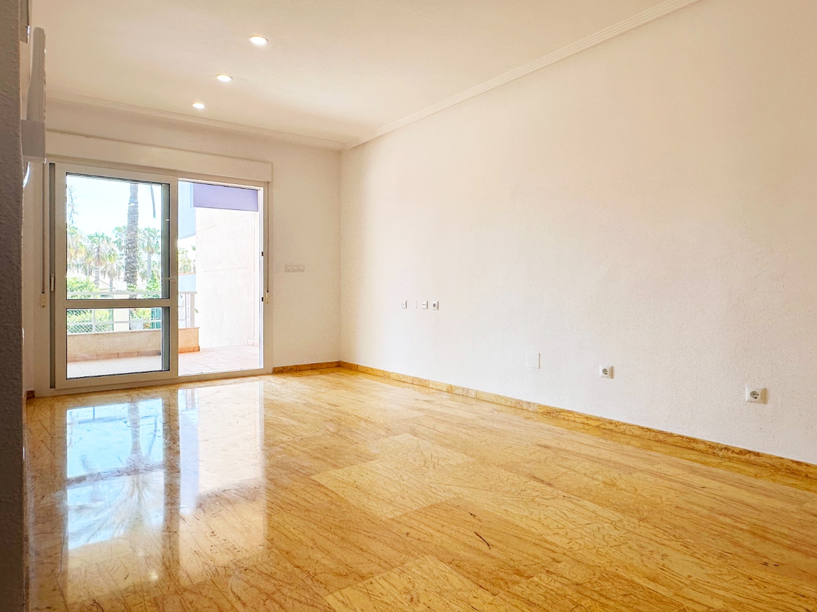 For sale - 2 Bedroom 1 Bathroom Apartment in Cabo Roig - Costa Blanca  - Alicante
