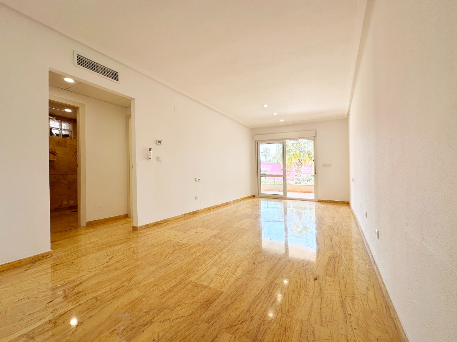 For sale - 2 Bedroom 1 Bathroom Apartment in Cabo Roig - Costa Blanca  - Alicante