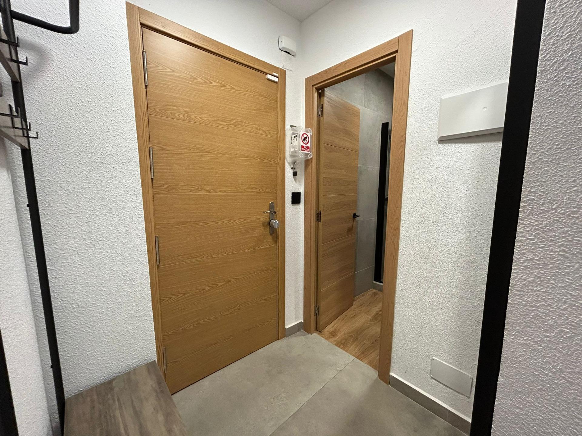 For sale - 3 Bedroom 2 Bathroom Apartment in Torrevieja - Estacion De Autobuses  - Alicante