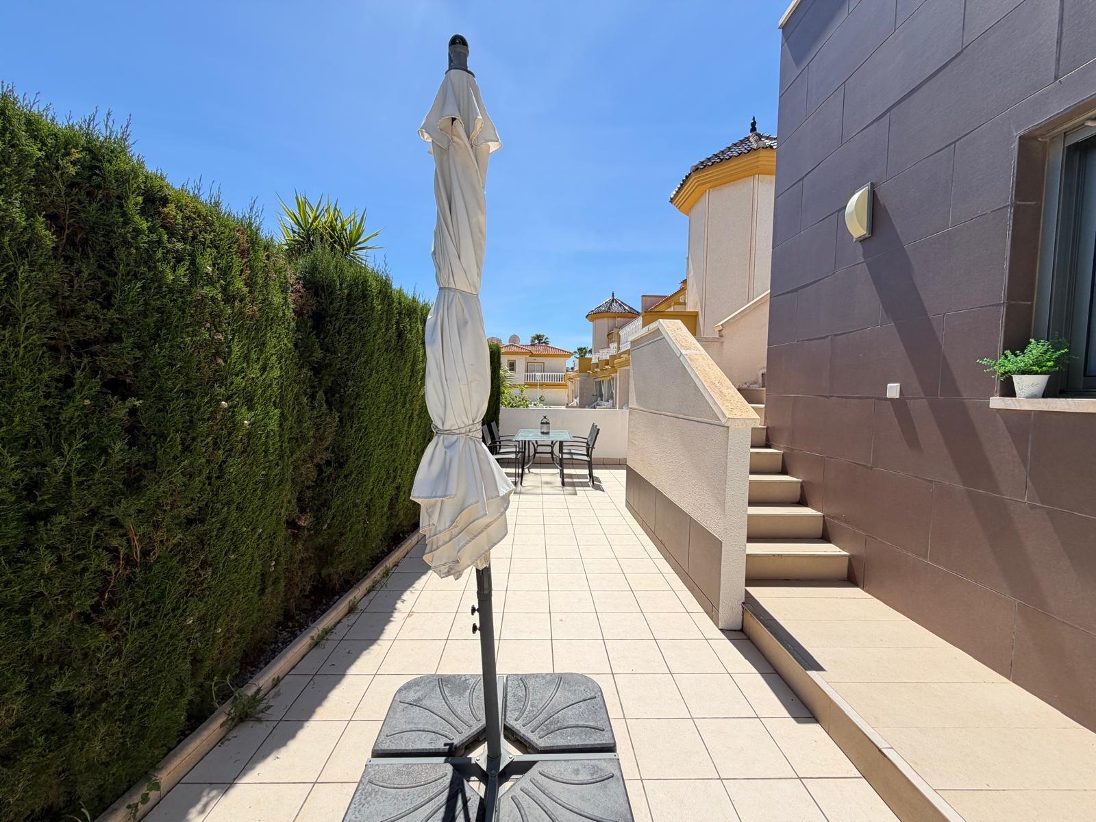 For sale - 4 Bedroom 3 Bathroom Villa in Ciudad Quesada - Dona Pepa  - Alicante