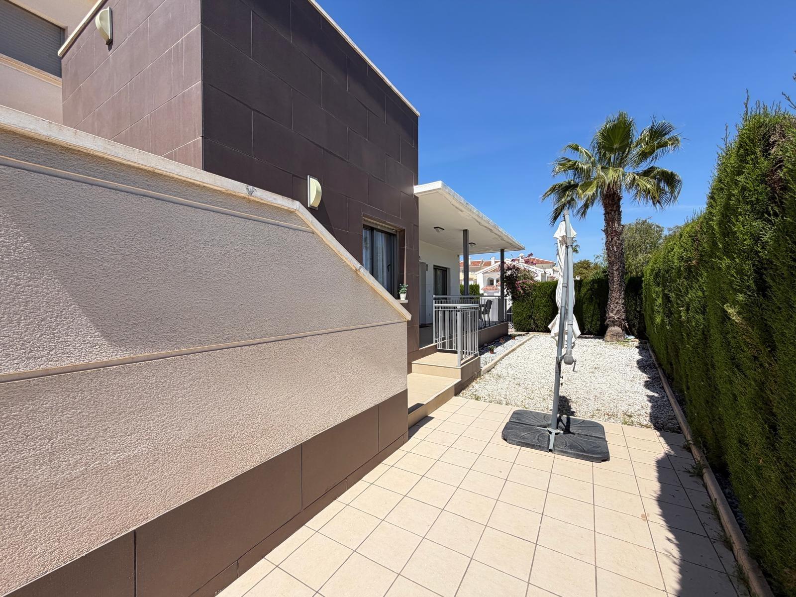 For sale - 4 Bedroom 3 Bathroom Villa in Ciudad Quesada - Dona Pepa  - Alicante