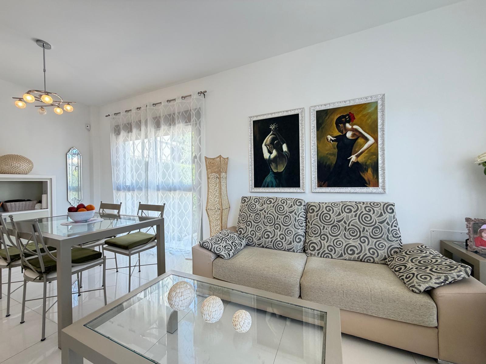 For sale - 4 Bedroom 3 Bathroom Villa in Ciudad Quesada - Dona Pepa  - Alicante