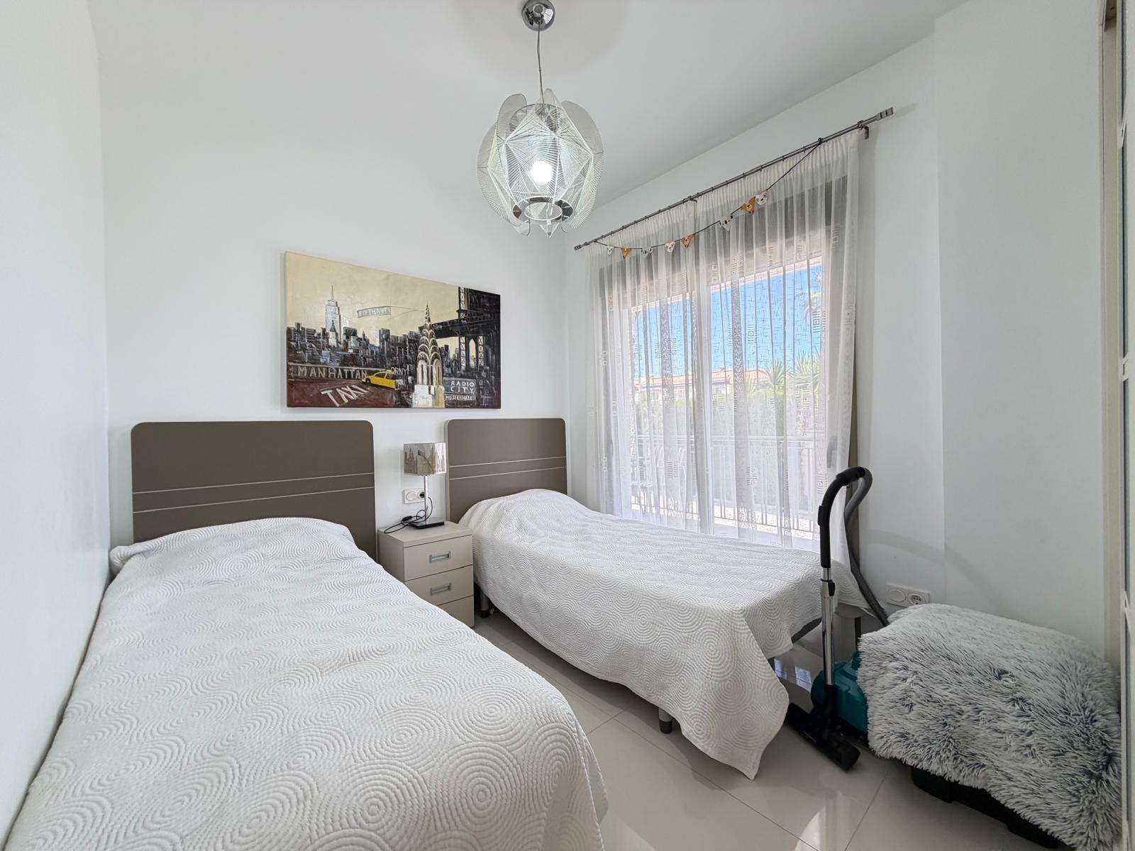 For sale - 4 Bedroom 3 Bathroom Villa in Ciudad Quesada - Dona Pepa  - Alicante