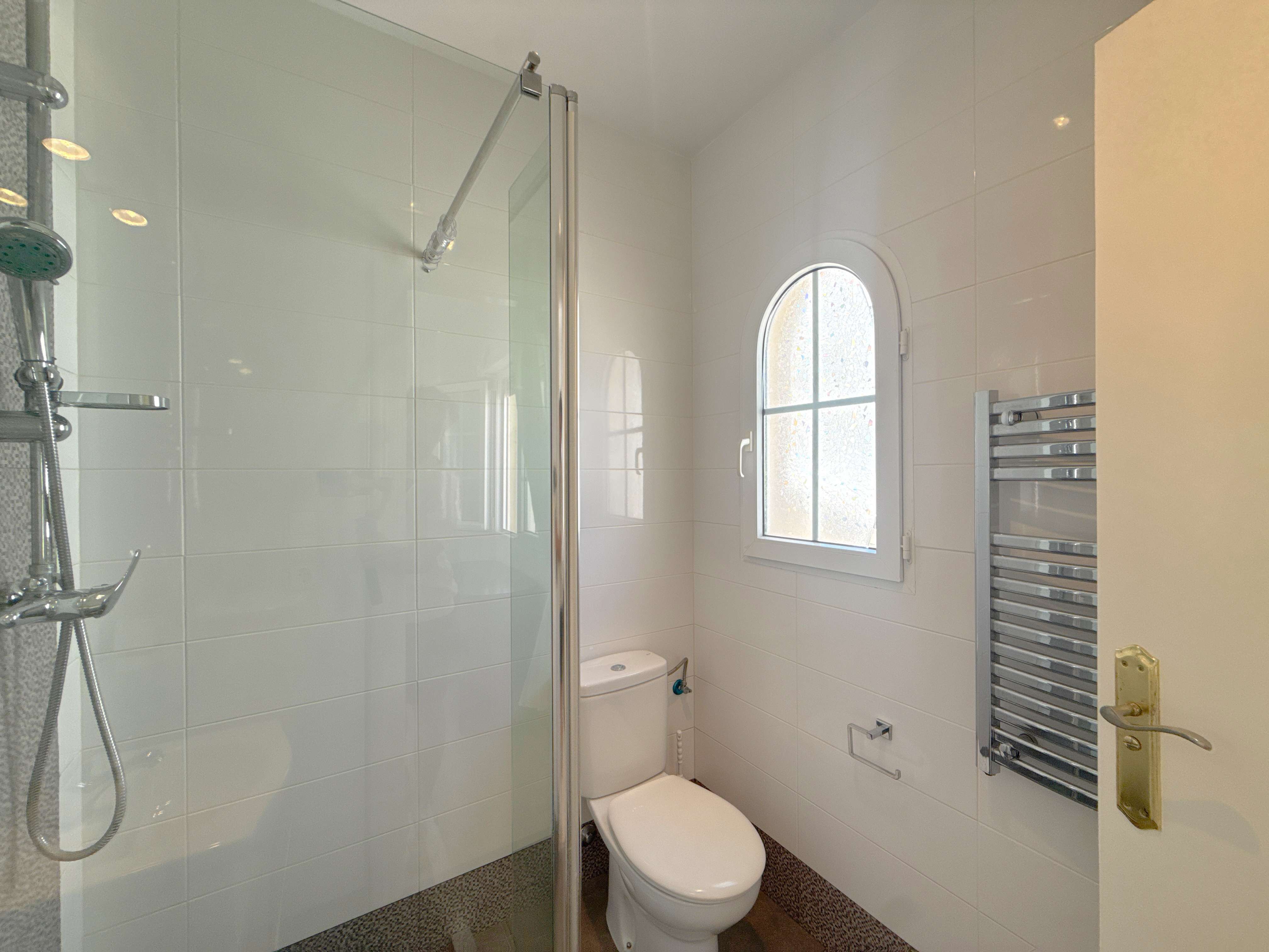 For sale - 2 Bedroom 2 Bathroom Townhouse in Las Ramblas Golf Villamartin -  - Alicante