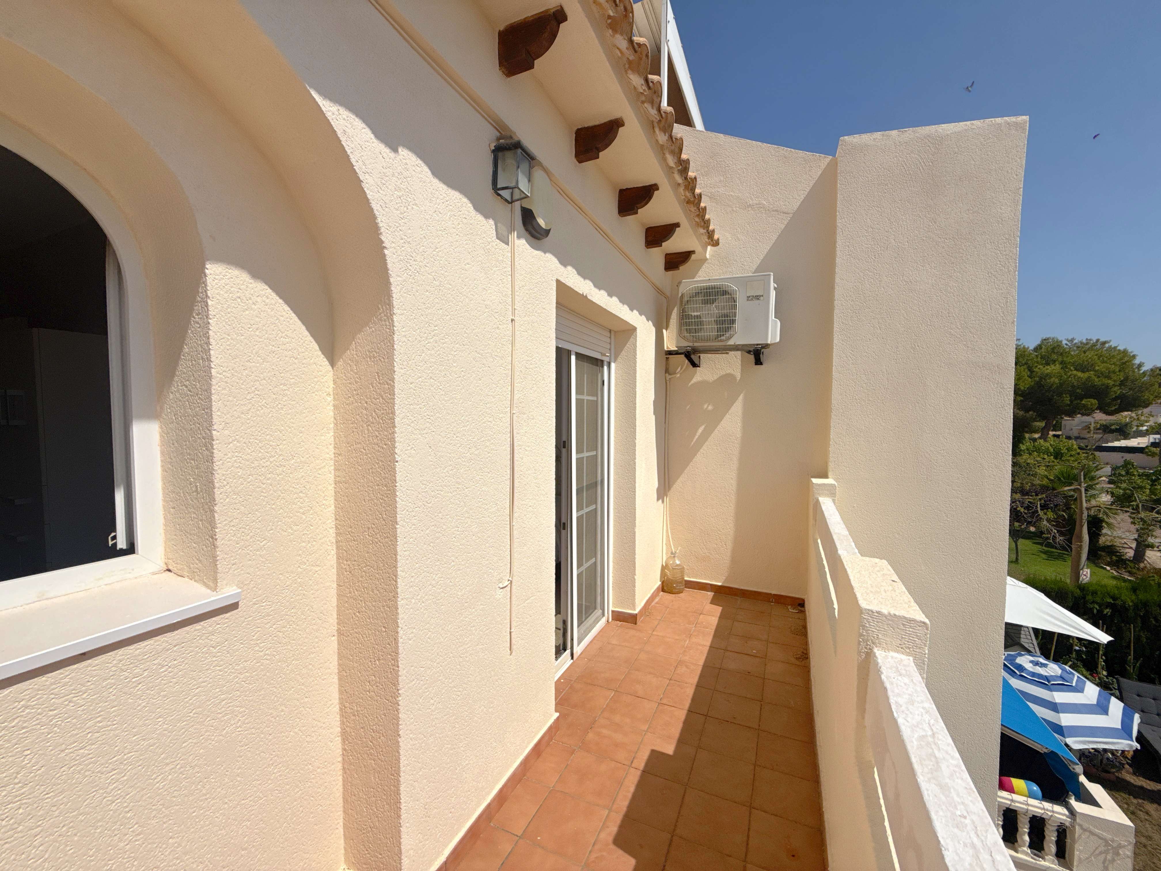 For sale - 2 Bedroom 2 Bathroom Townhouse in Las Ramblas Golf Villamartin -  - Alicante