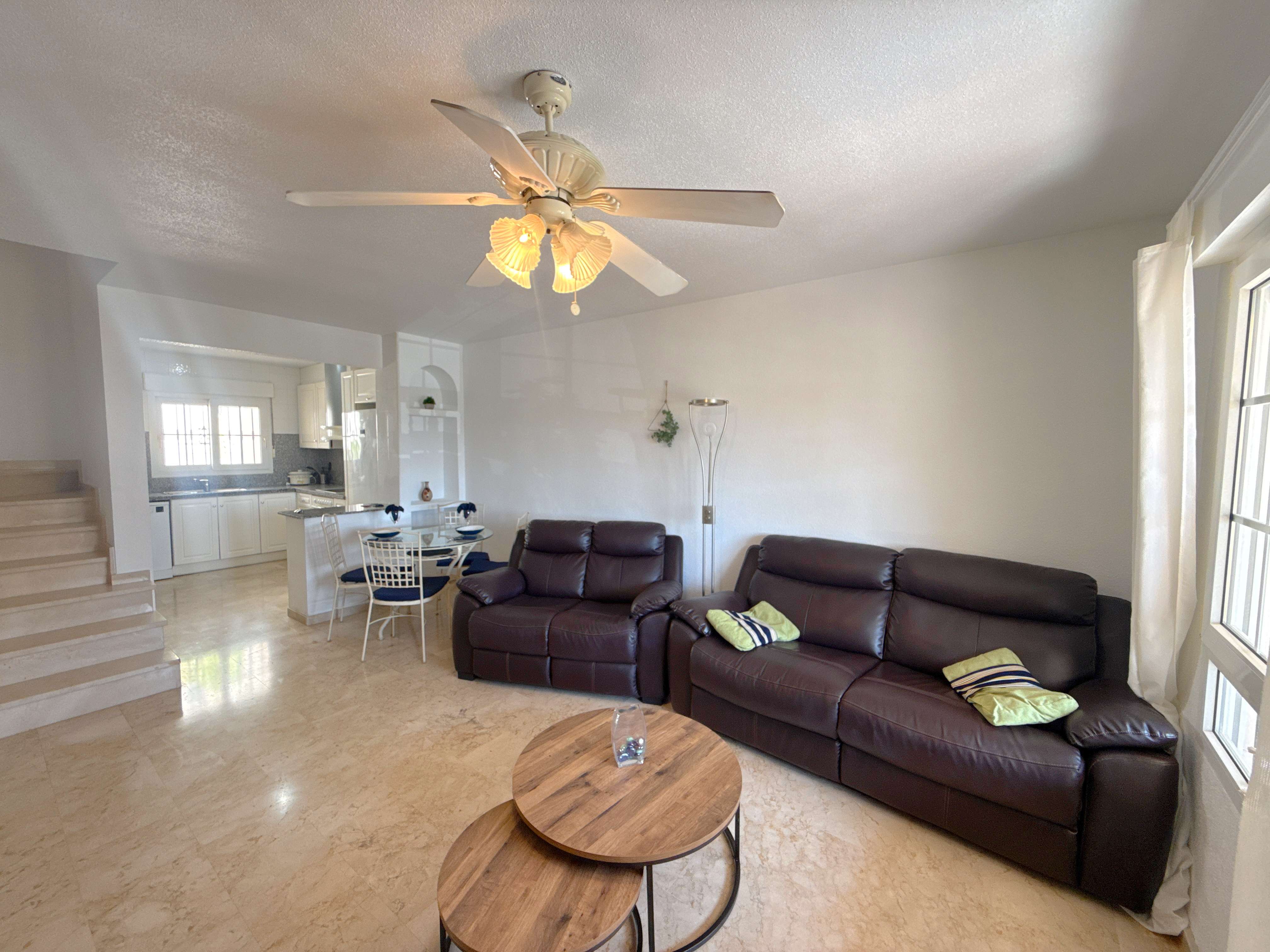 For sale - 2 Bedroom 2 Bathroom Townhouse in Las Ramblas Golf Villamartin -  - Alicante
