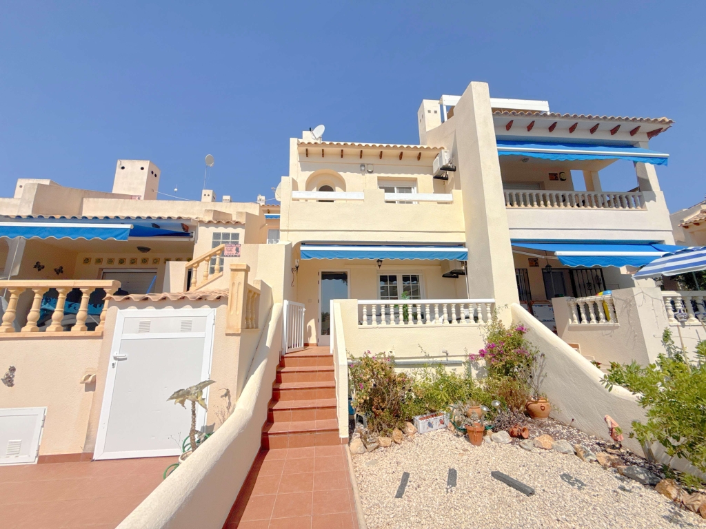 2 Bedroom 2 Bathroom Townhouse in Las Ramblas Golf Villamartin