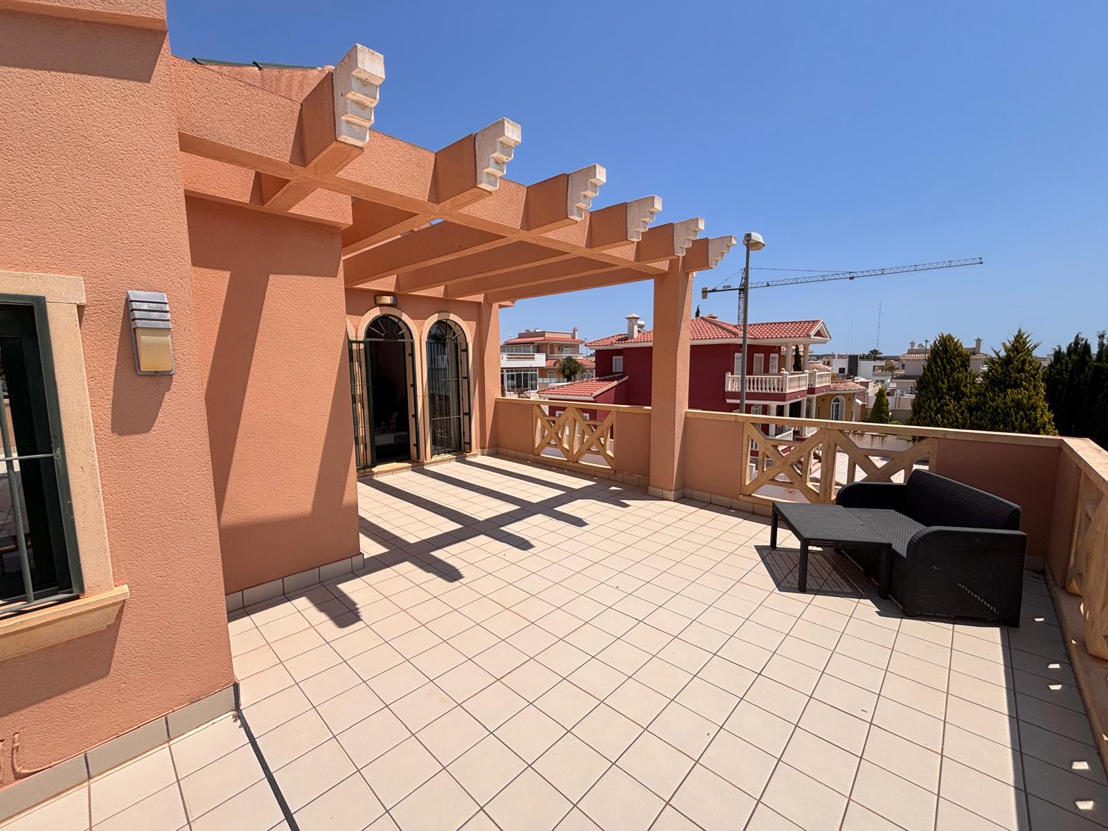 For sale - 4 Bedroom 2 Bathroom Detached Villa in Urbanización Ciudad Quesada - Urbanización Ciudad Quesada  - Alicante