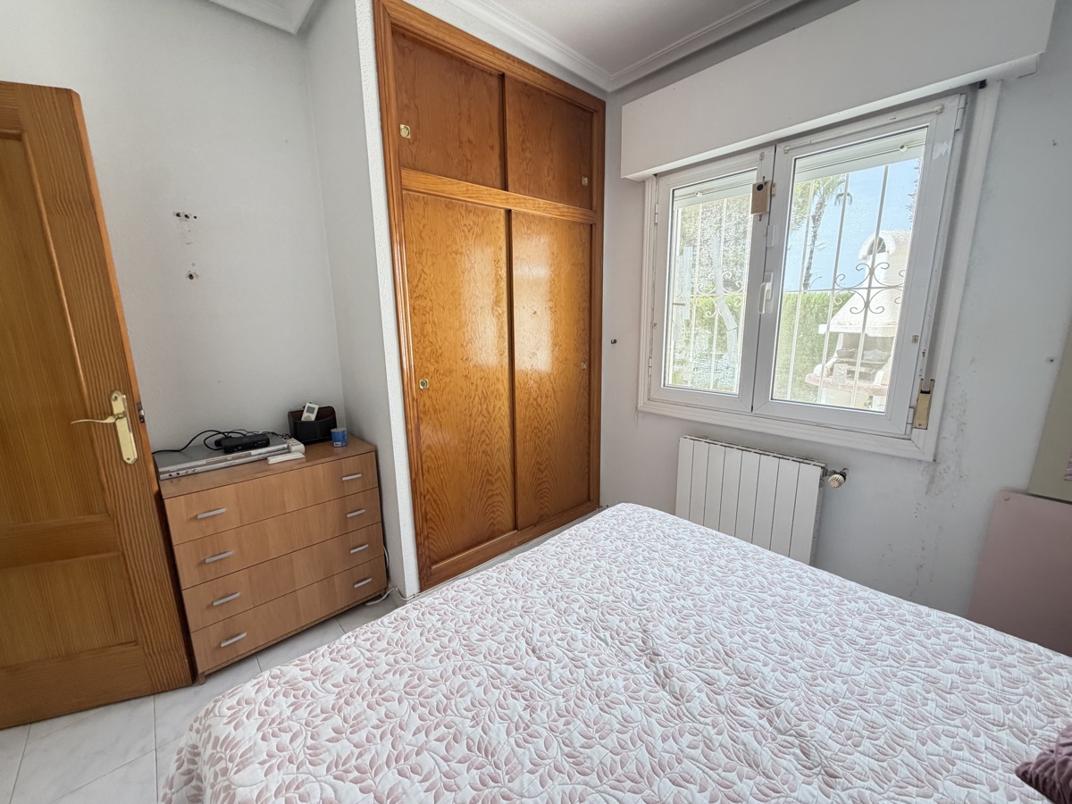 For sale - 3 Bedroom 2 Bathroom Quad in La Florida, Playa Flamenca - , La Florida, Alicante, Spain - Alicante
