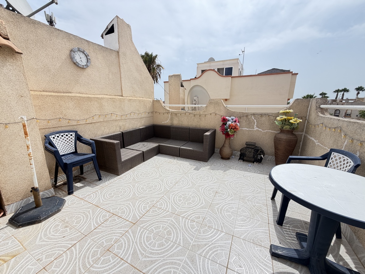 For sale - 3 Bedroom 2 Bathroom Quad in La Florida, Playa Flamenca - , La Florida, Alicante, Spain - Alicante