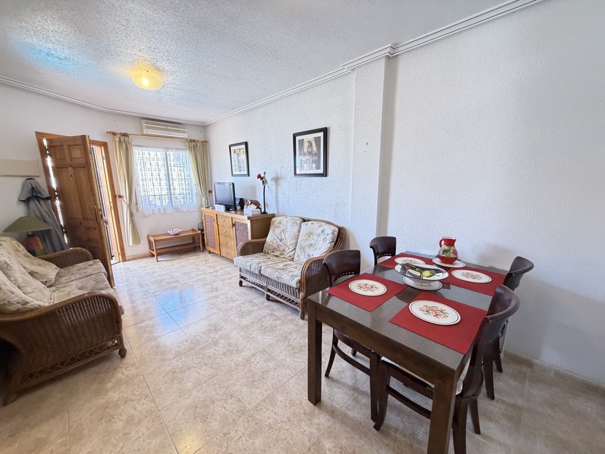 For sale - 3 Bedroom 2 Bathroom Apartment in La Zenia - , La Zenia, Alicante, Spain - Alicante