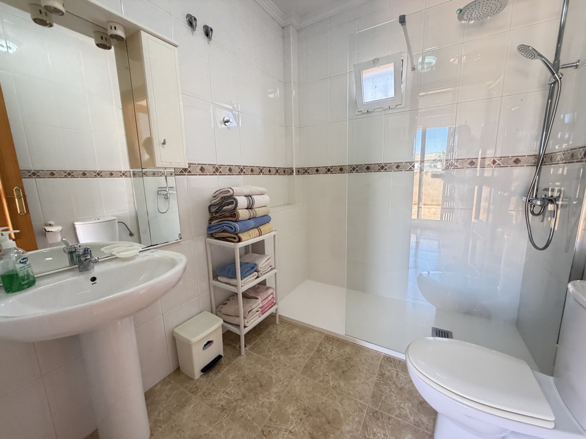 For sale - 3 Bedroom 2 Bathroom Apartment in La Zenia - , La Zenia, Alicante, Spain - Alicante
