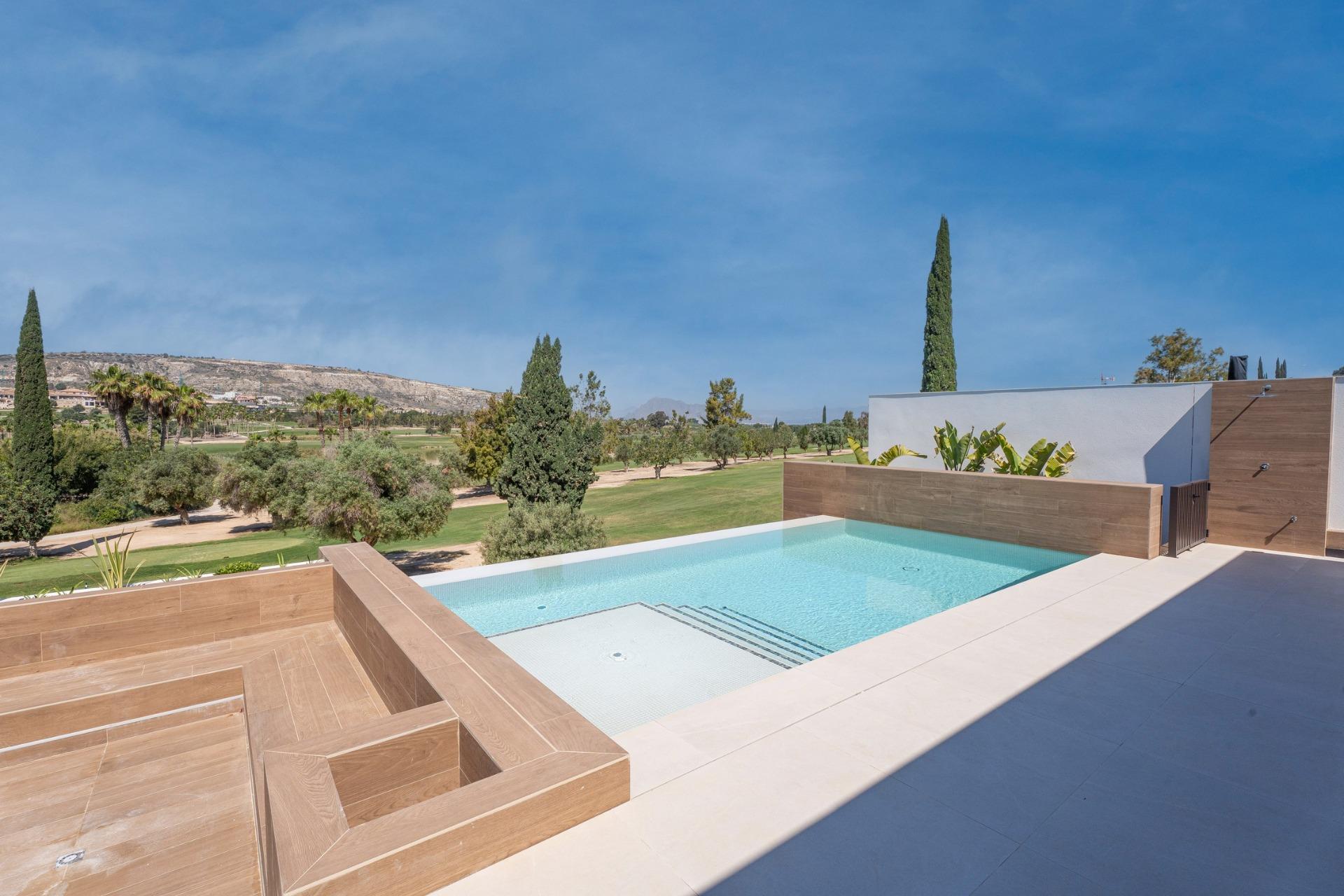 For sale - 3 Bedroom 2 Bathroom Villa in Algorfa - La Finca Golf  - Alicante