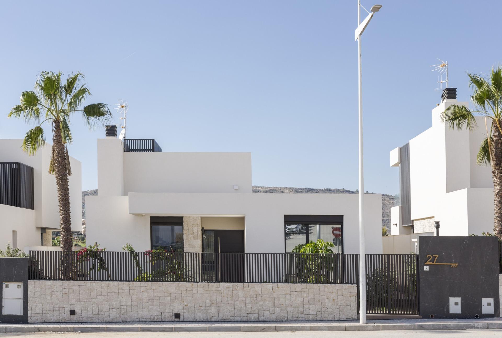 For sale - 3 Bedroom 2 Bathroom Villa in Algorfa - La Finca Golf  - Alicante