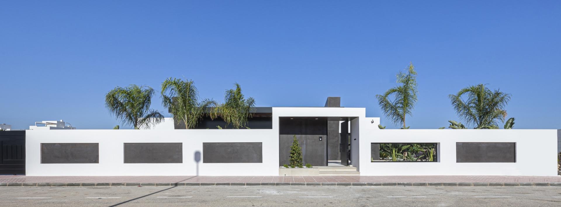 For sale - 3 Bedroom 3 Bathroom Villa in Rojales - Ciudad Quesada  - Alicante