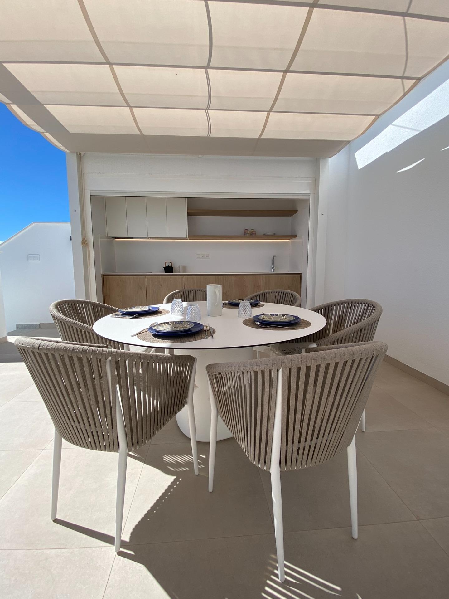 For sale - 3 Bedroom 2 Bathroom Bungalow in Pilar de La Horadada - pueblo  - Alicante