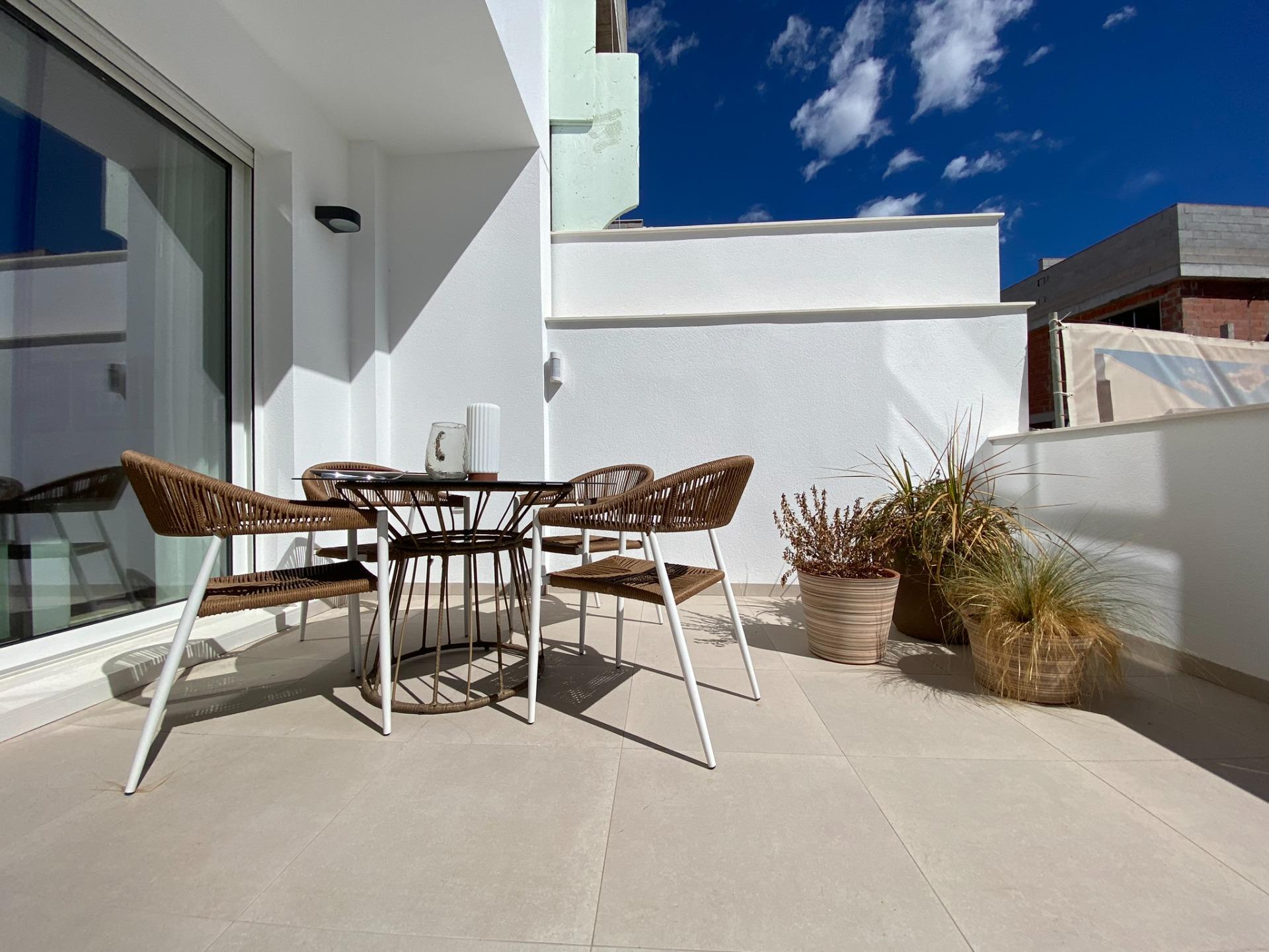 For sale - 2 Bedroom 2 Bathroom Bungalow in Pilar de La Horadada - pueblo  - Alicante