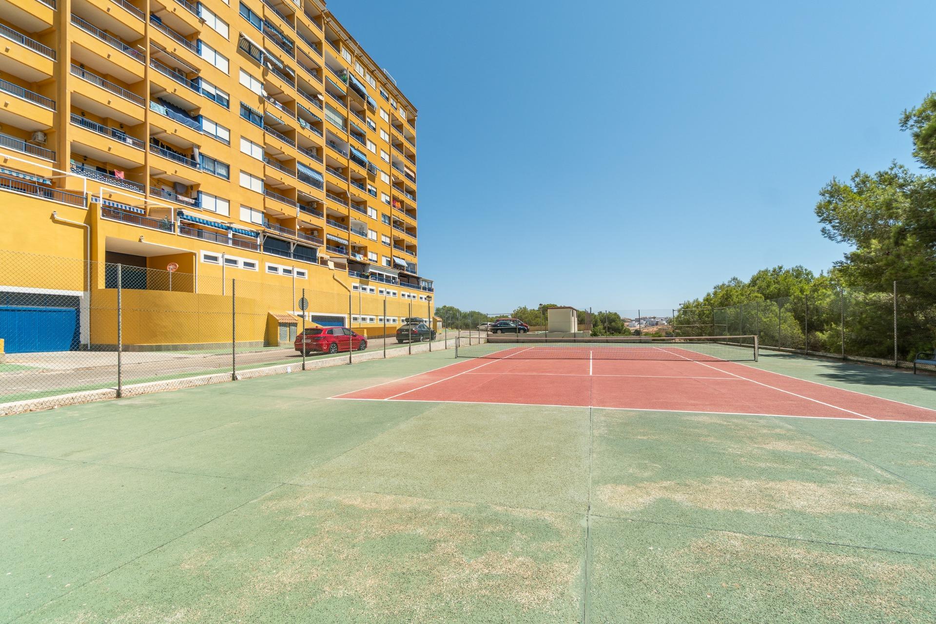For sale - 2 Bedroom 2 Bathroom Apartment in Cabo Roig - Altos de Campoamor  - Alicante