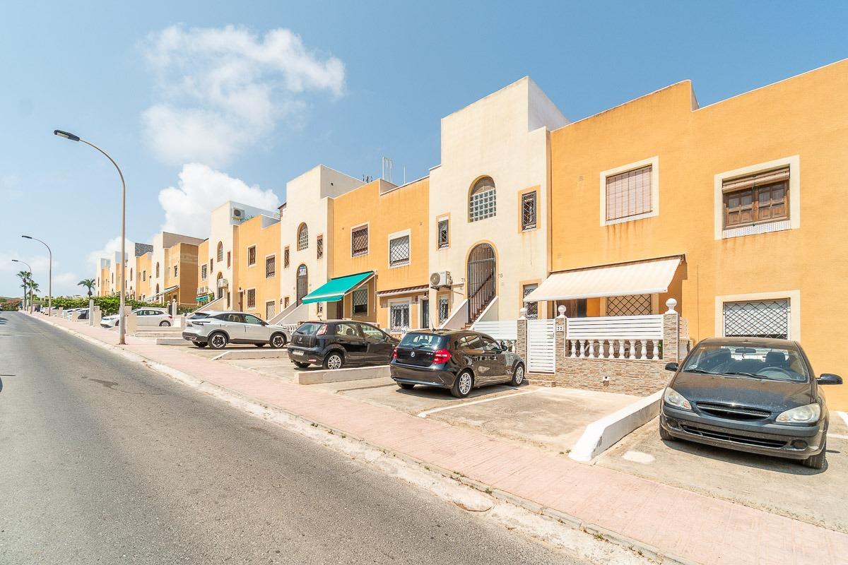 For sale - 1 Bedroom 1 Bathroom Apartment in Torrevieja - Torreblanca  - Alicante