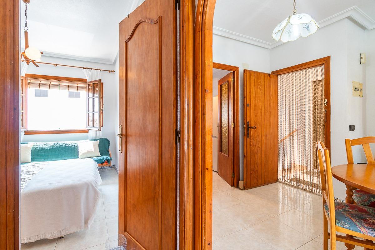 For sale - 1 Bedroom 1 Bathroom Apartment in Torrevieja - Torreblanca  - Alicante