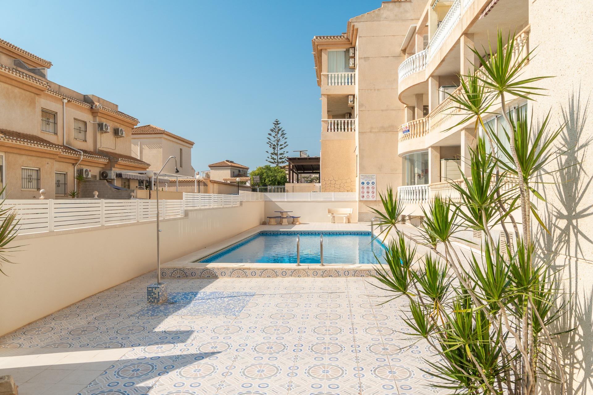 For sale - 2 Bedroom 2 Bathroom Apartment in Orihuela Costa - Playa Flamenca  - Alicante