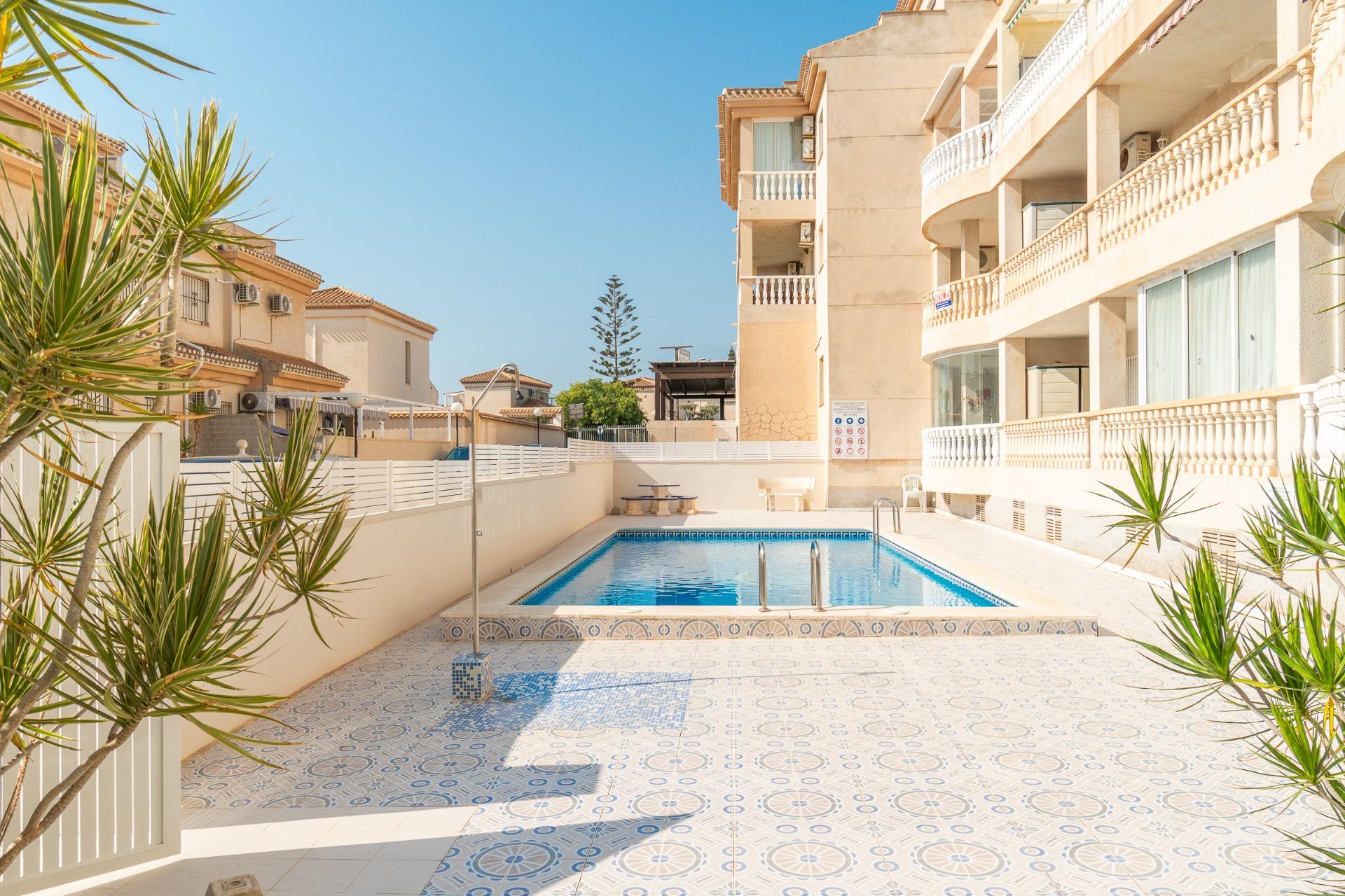 For sale - 2 Bedroom 2 Bathroom Apartment in Orihuela Costa - Playa Flamenca  - Alicante
