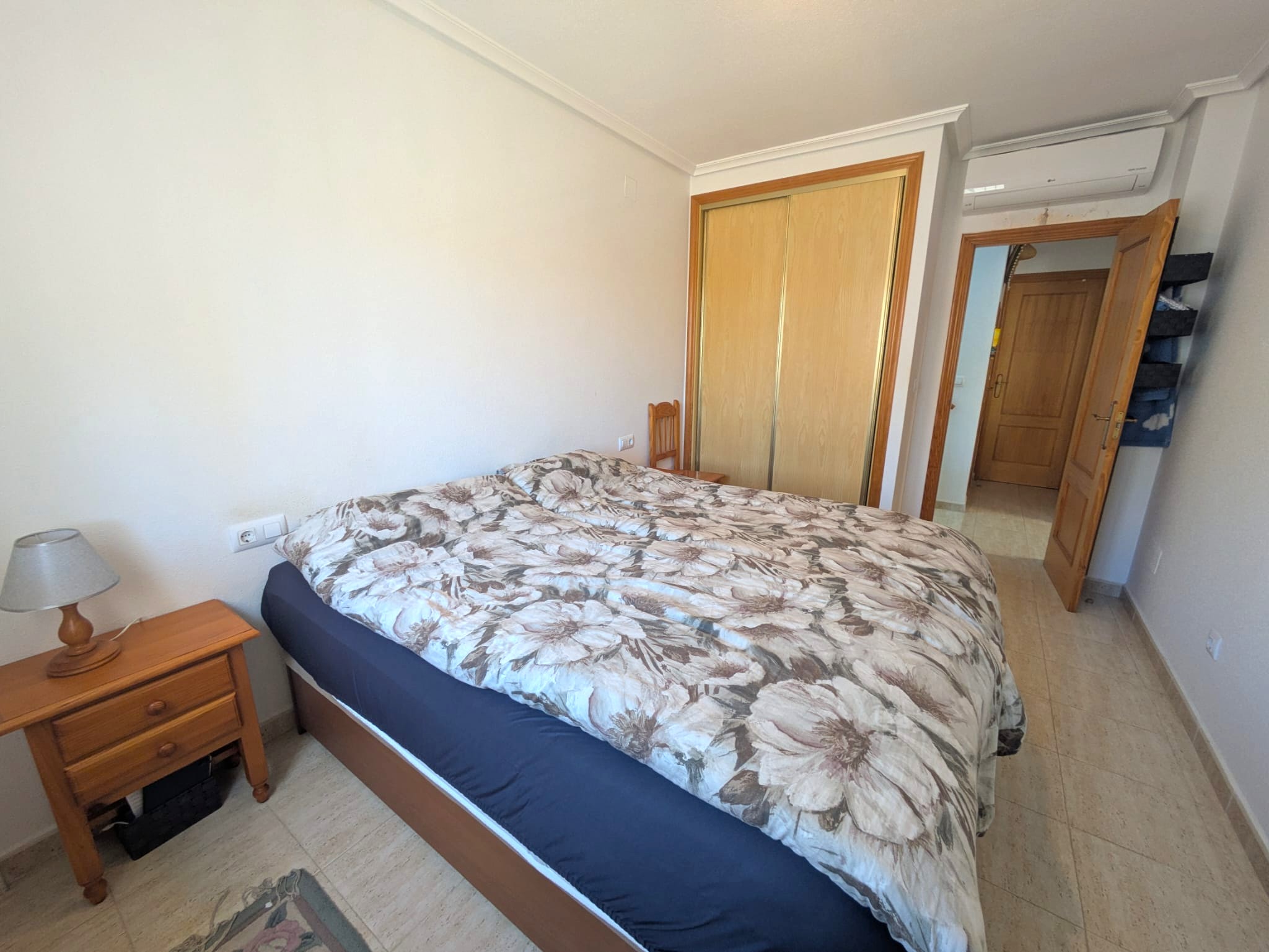For sale - 3 Bedroom 2 Bathroom apartment in Playa Flamenca -  - Alicante