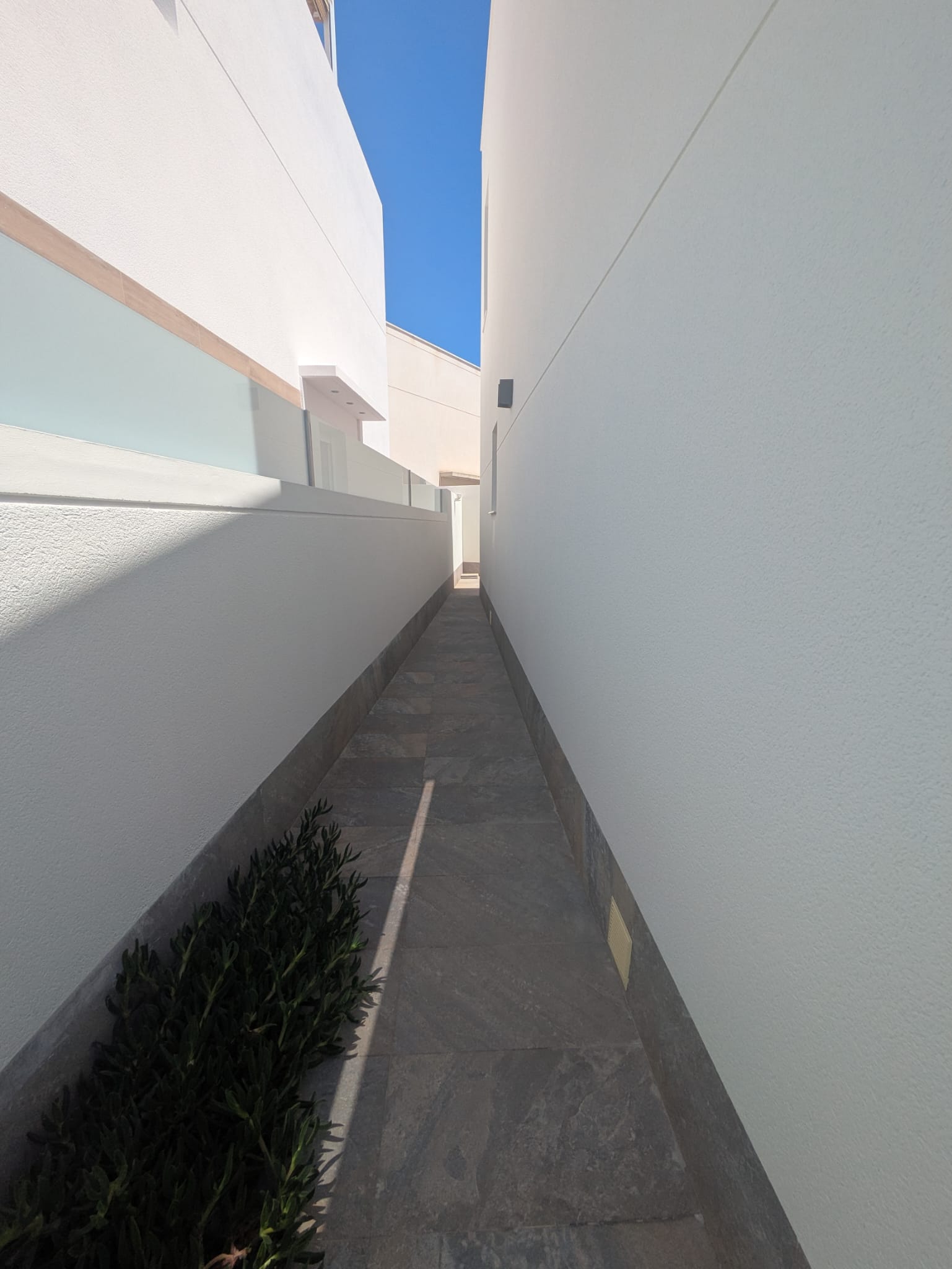For sale - 3 Bedroom 2 Bathroom villa in San Pedro Del Pinatar -  - Murcia