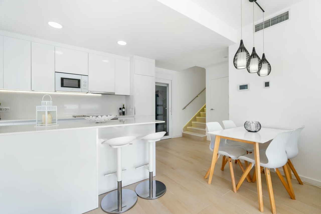 For sale - 3 Bedroom 2 Bathroom Villa in Pilar de la Horadada -  - Alicante