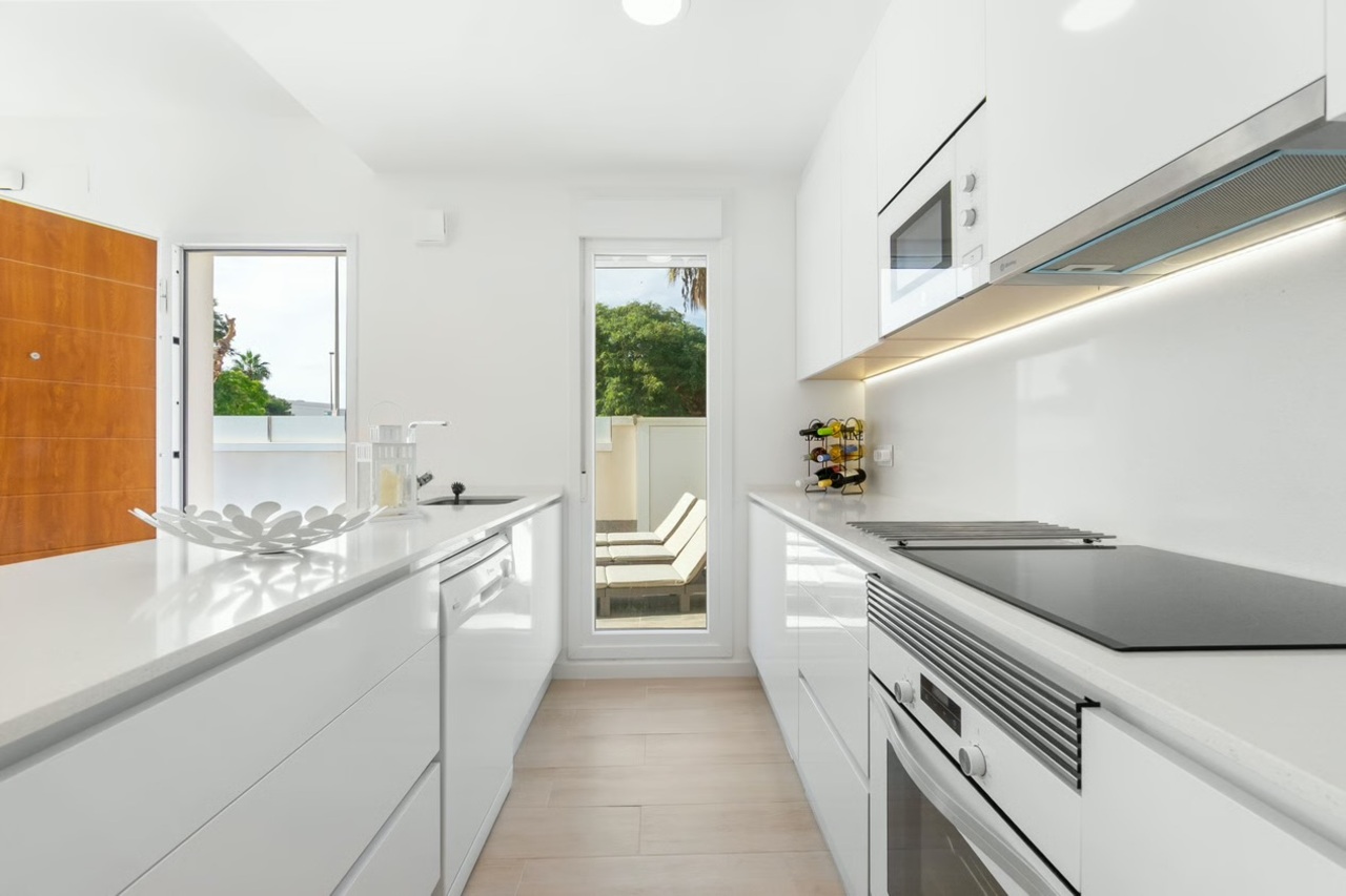 For sale - 3 Bedroom 2 Bathroom Villa in Pilar de la Horadada -  - Alicante