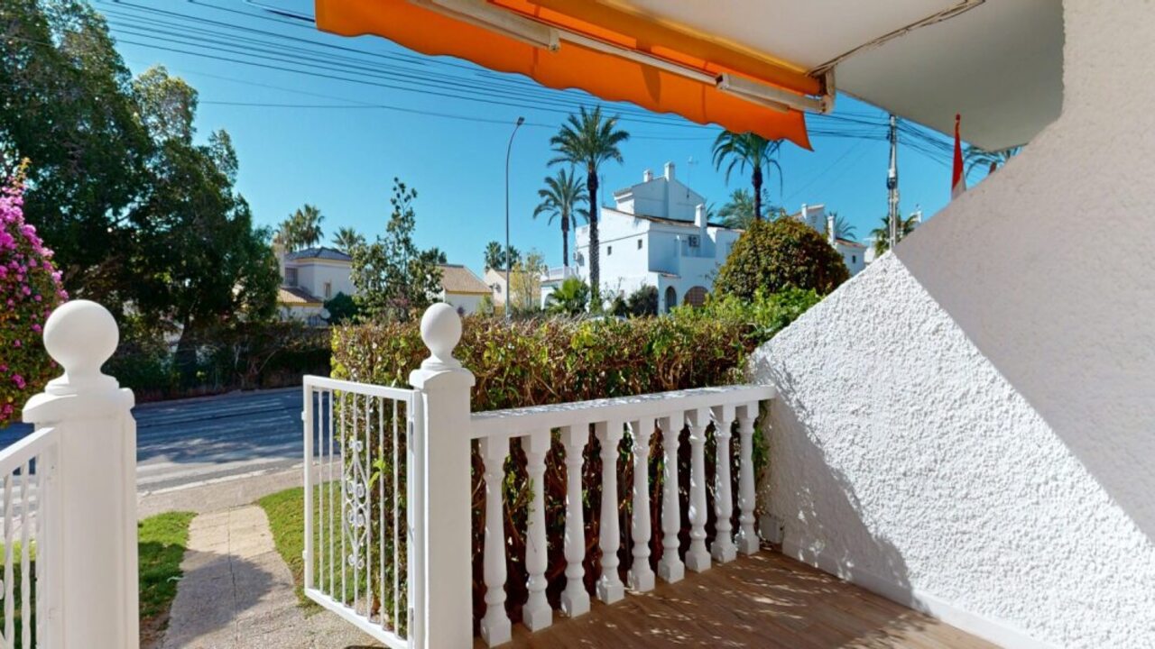 For sale - 2 Bedroom 1 Bathroom Apartment in Villamartin, Orihuela Costa -  - Alicante