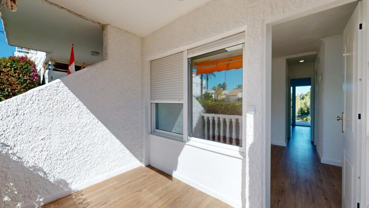 For sale - 2 Bedroom 1 Bathroom Apartment in Villamartin, Orihuela Costa -  - Alicante