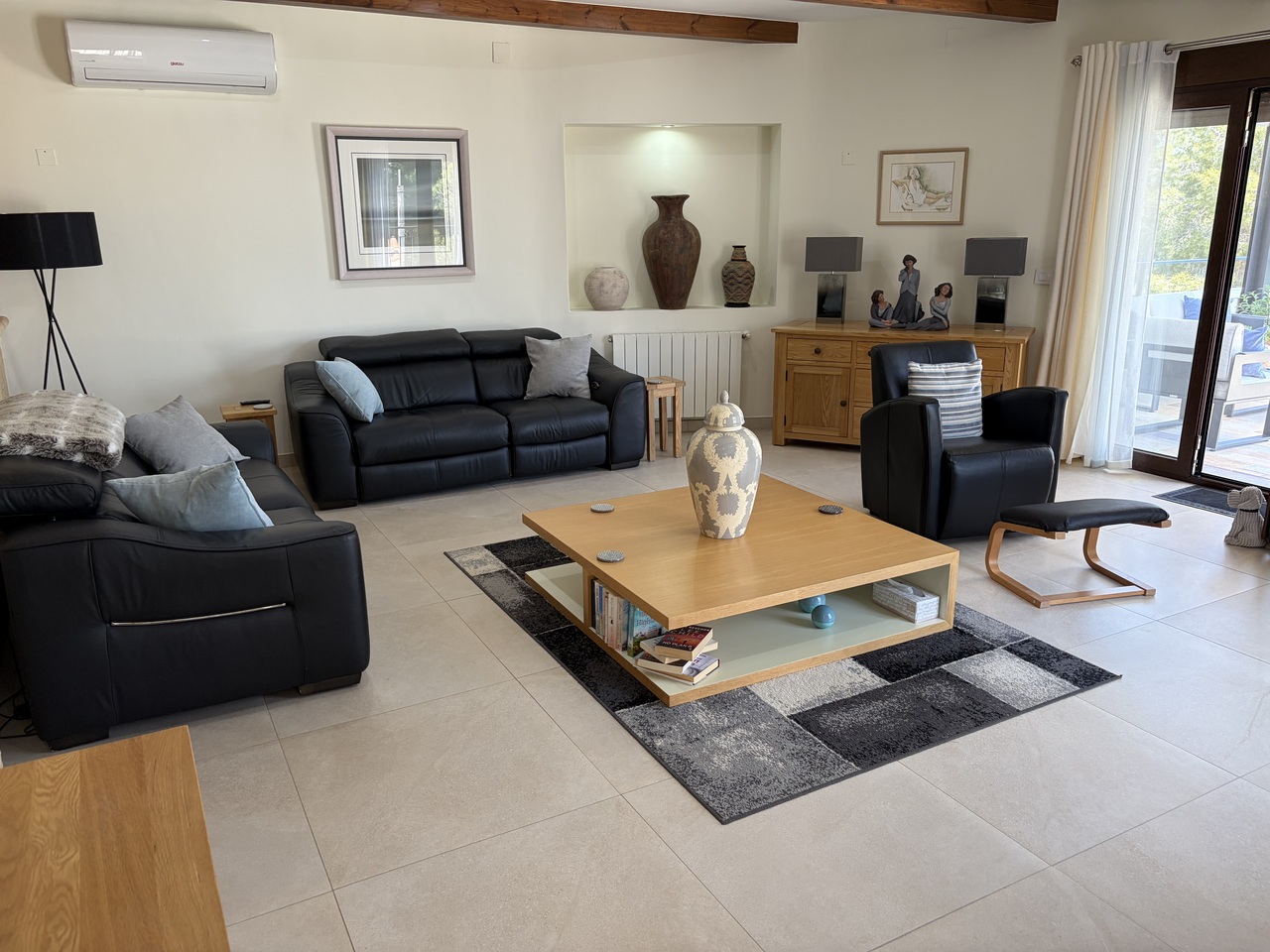 For sale - 4 Bedroom 5 Bathroom Villa in Pinar de Campoverde -  - Alicante