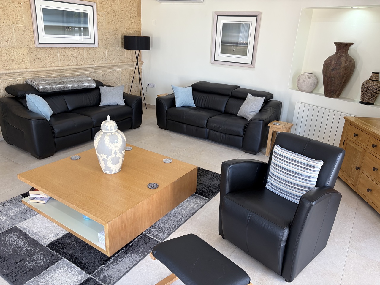 For sale - 4 Bedroom 5 Bathroom Villa in Pinar de Campoverde -  - Alicante